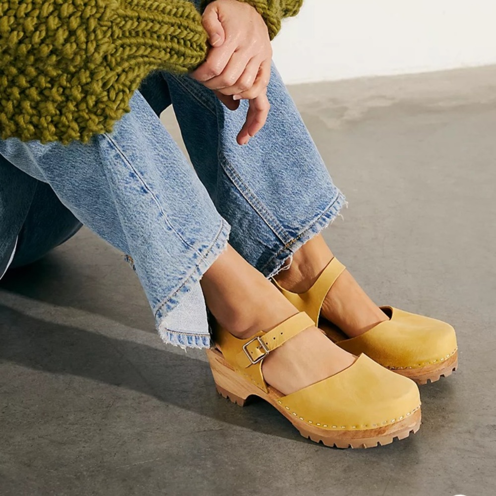 MIA Freja Clogs Yellow Size 7